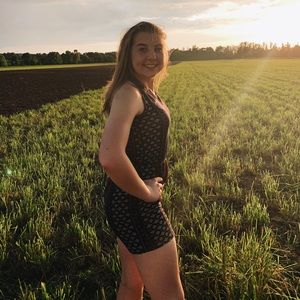 Meet your Posher, Esther